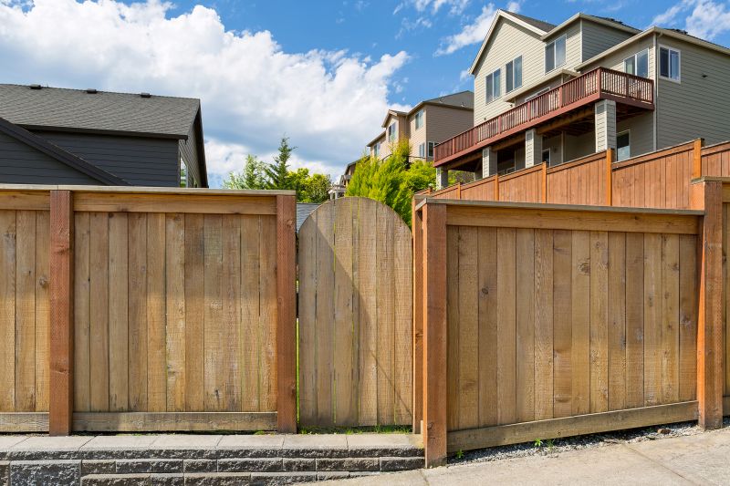 Custom Fence Builders
